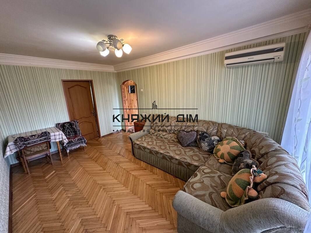 1836342341536211