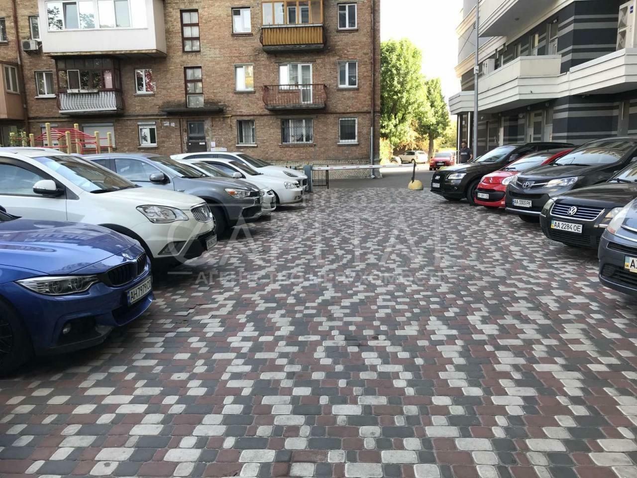 1833463440552214
