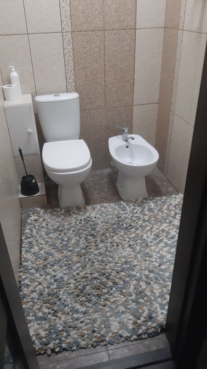 1830902746833215