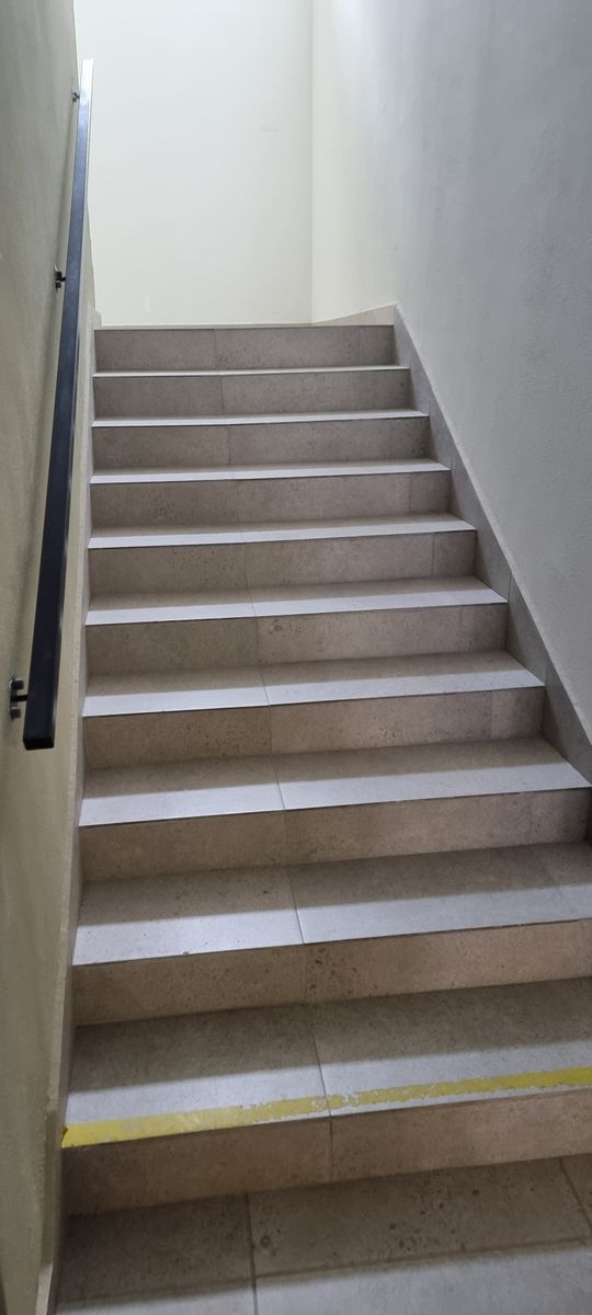 1835235267950215