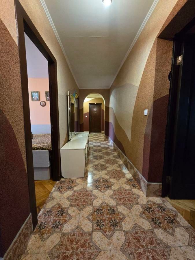 1833275058561216