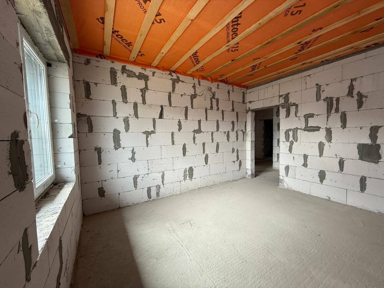 1835178147068216