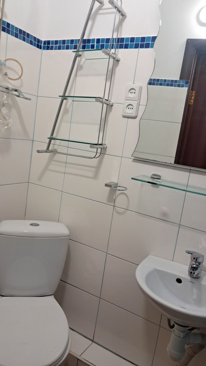 1837459456639216