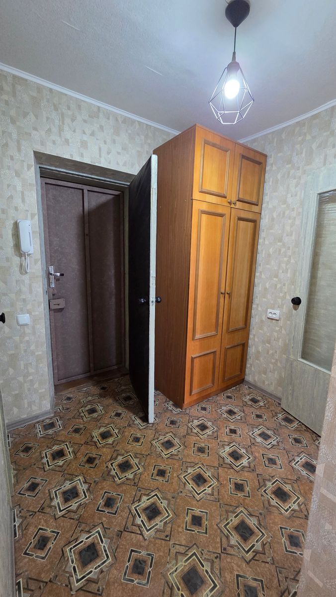 1834179397214217