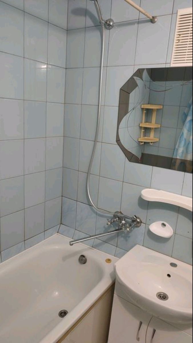 1836243735570217
