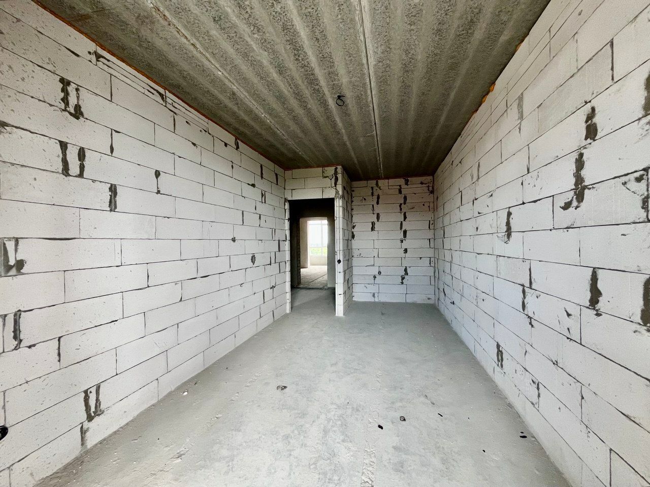 1832267046576218
