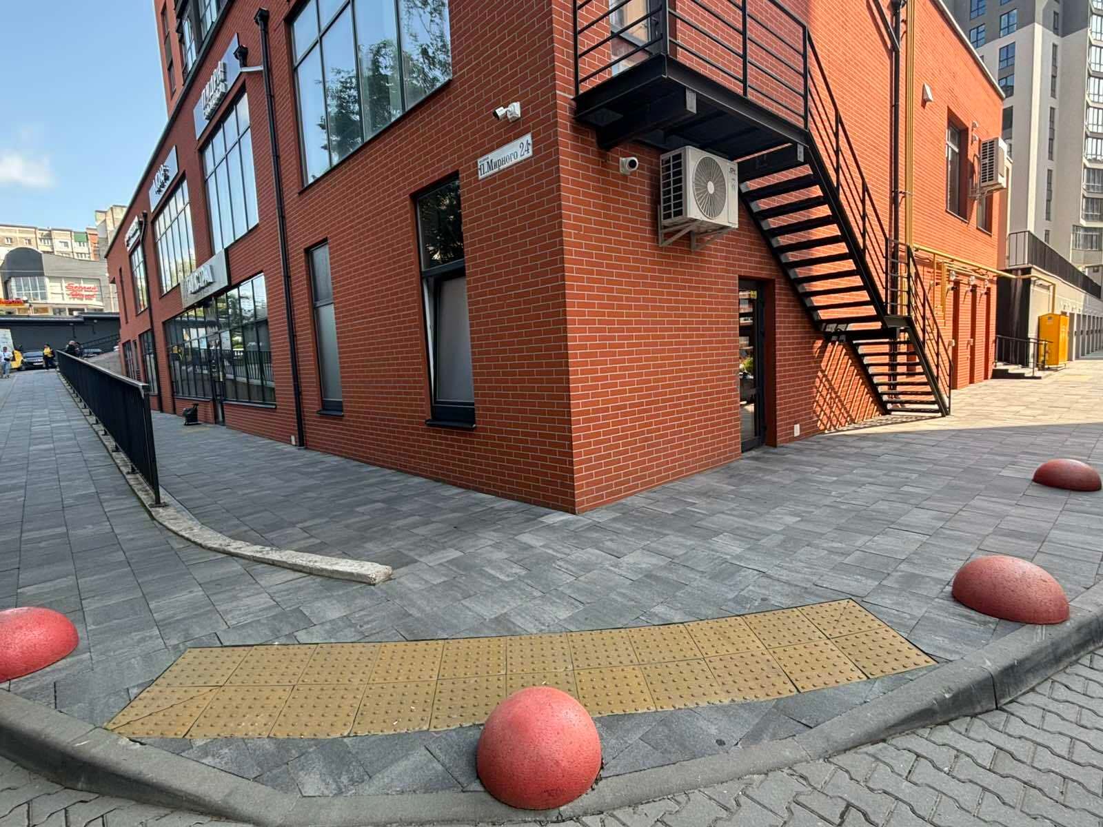 1835909830746218