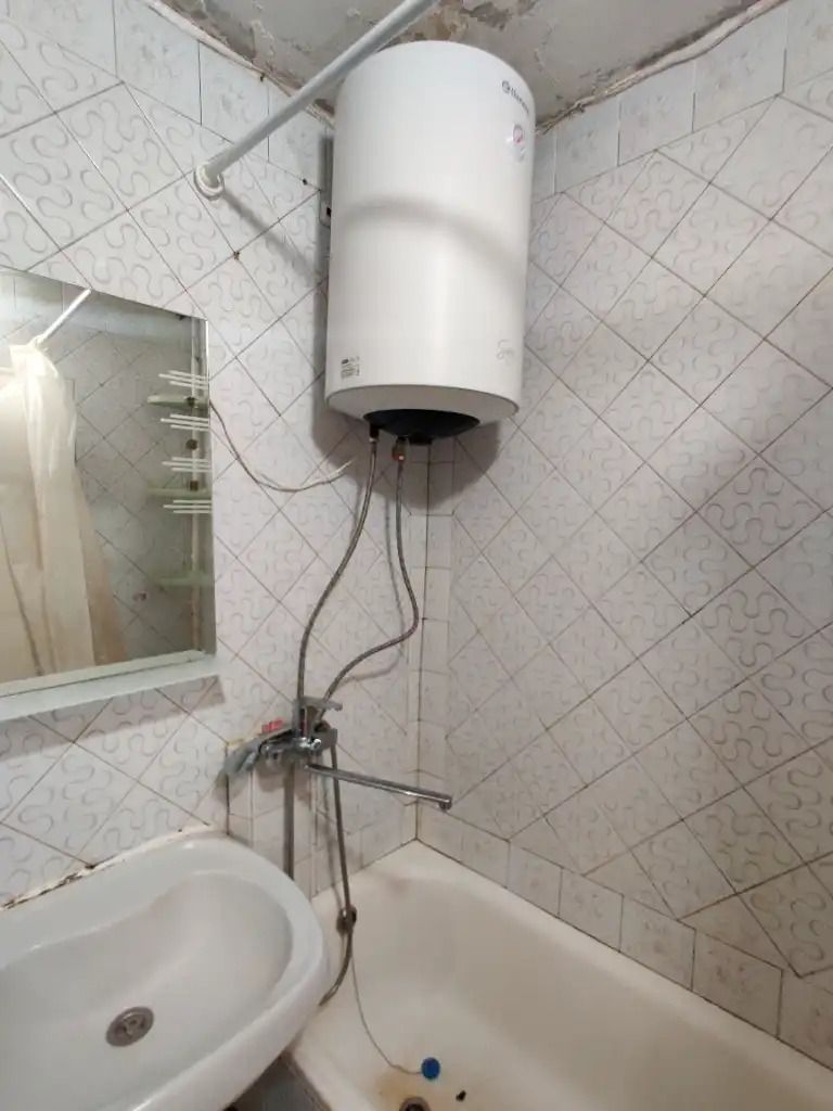1837976570782218