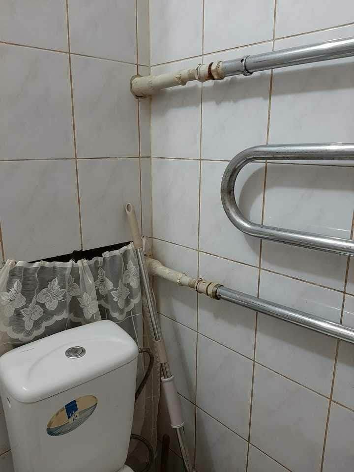 1835384710748219