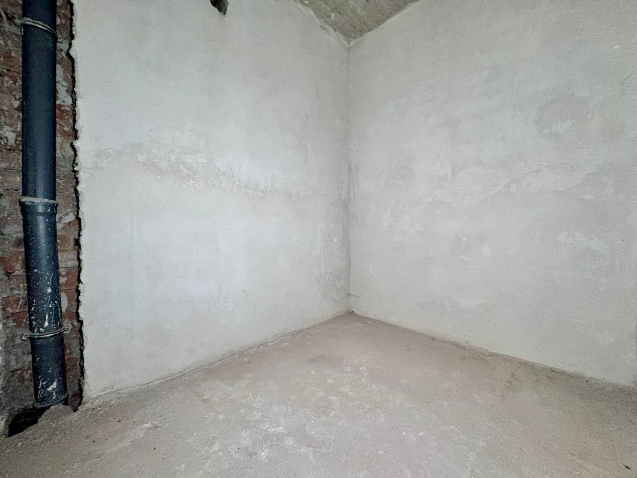 1833347917449220