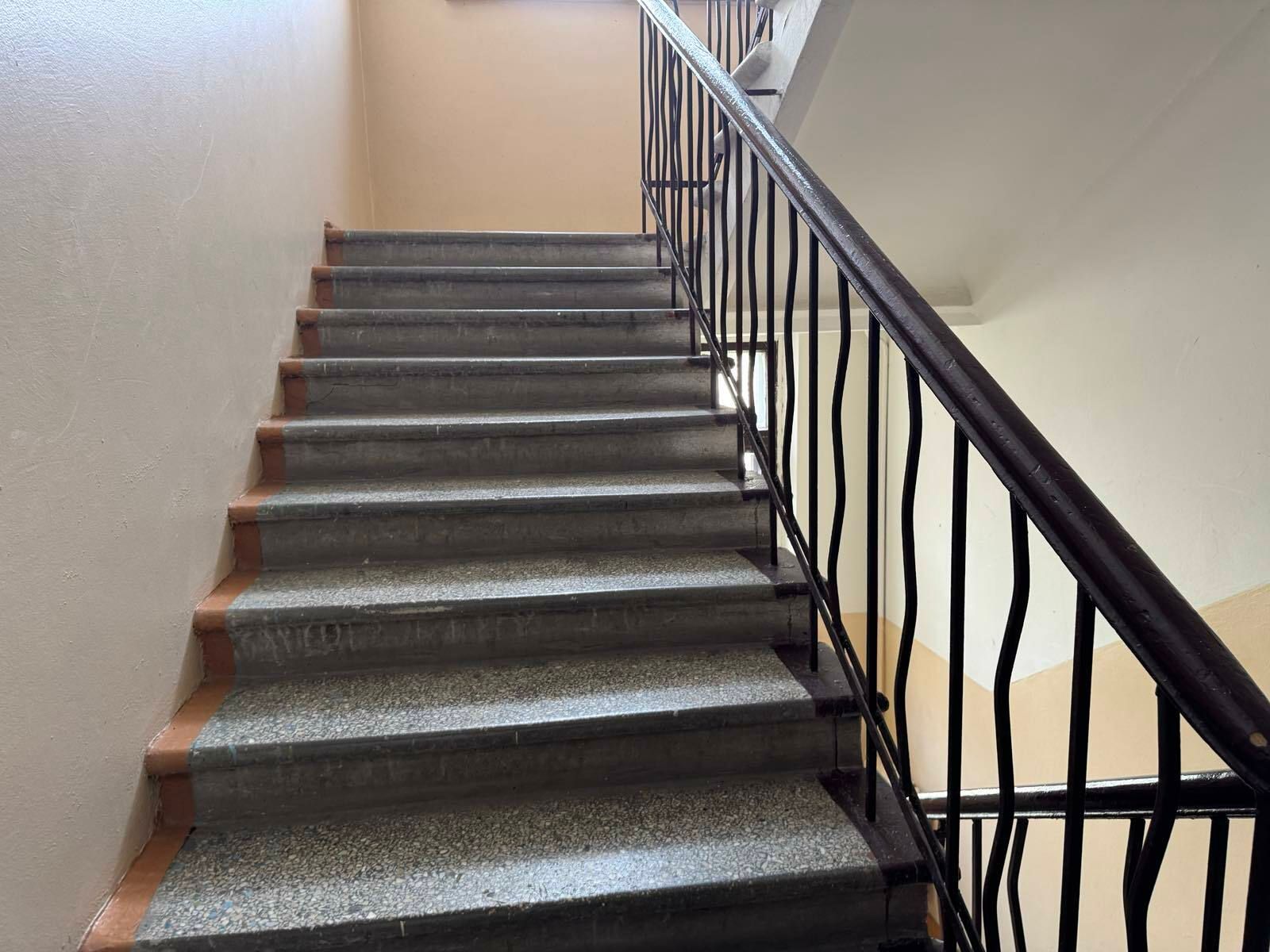 1830733121212223