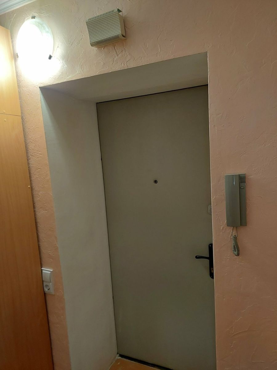 1827210316830225