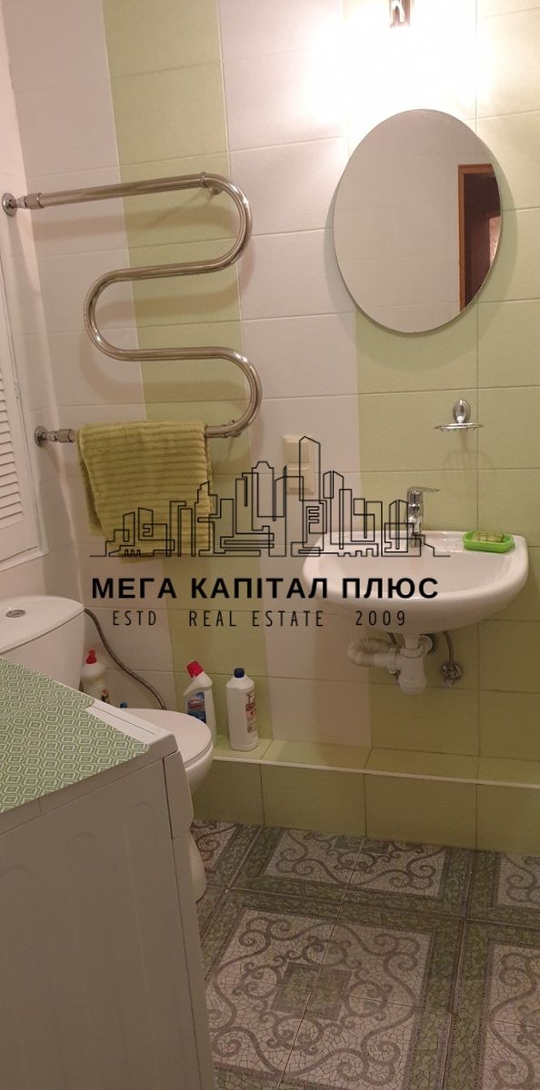 1834915126411226