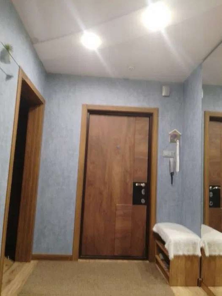 1832716876385227