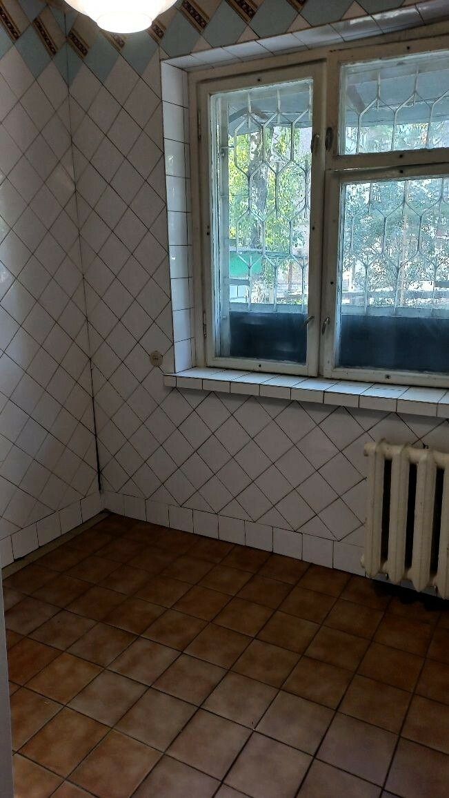 1838330940129228