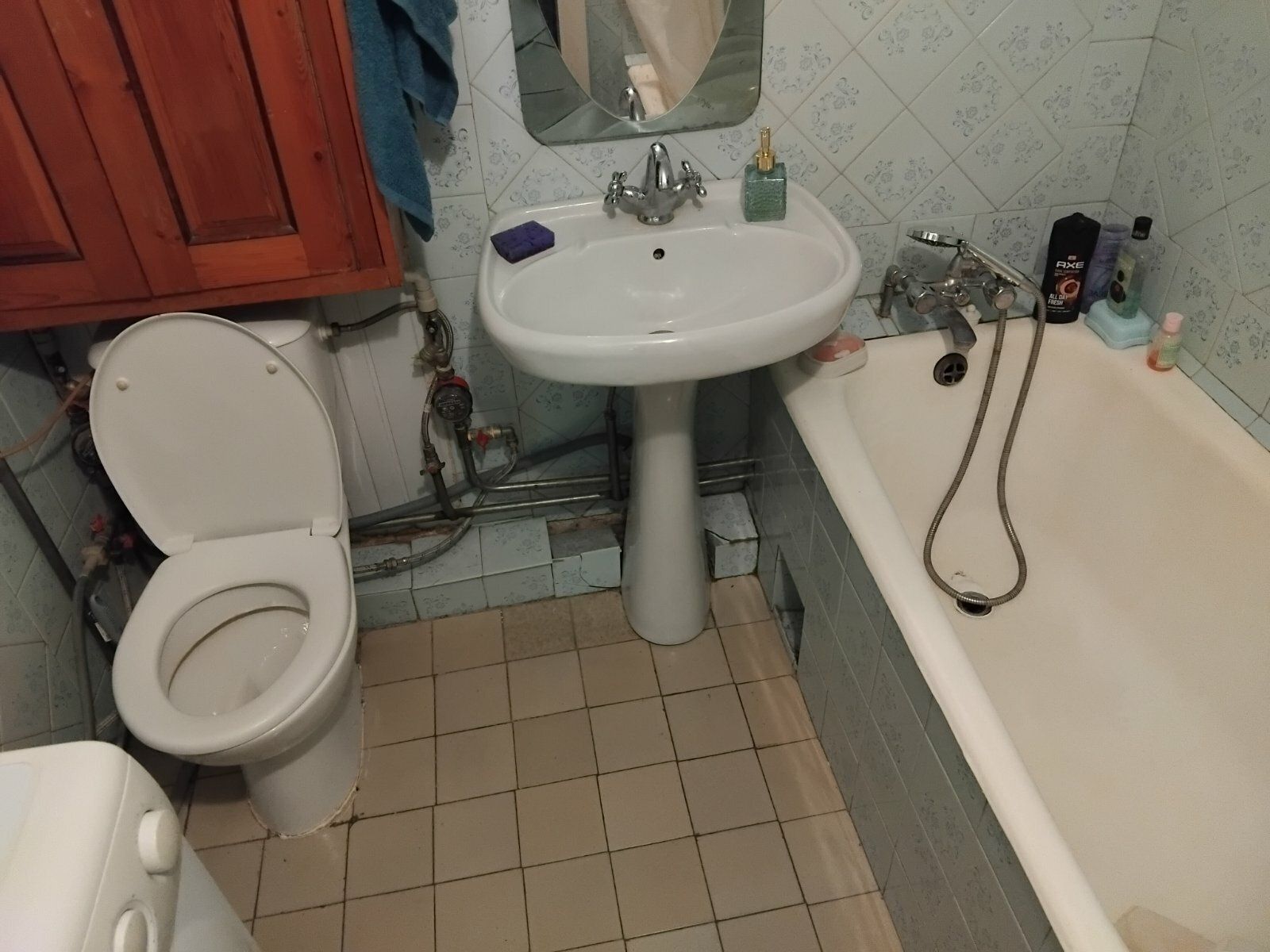1832623941159229