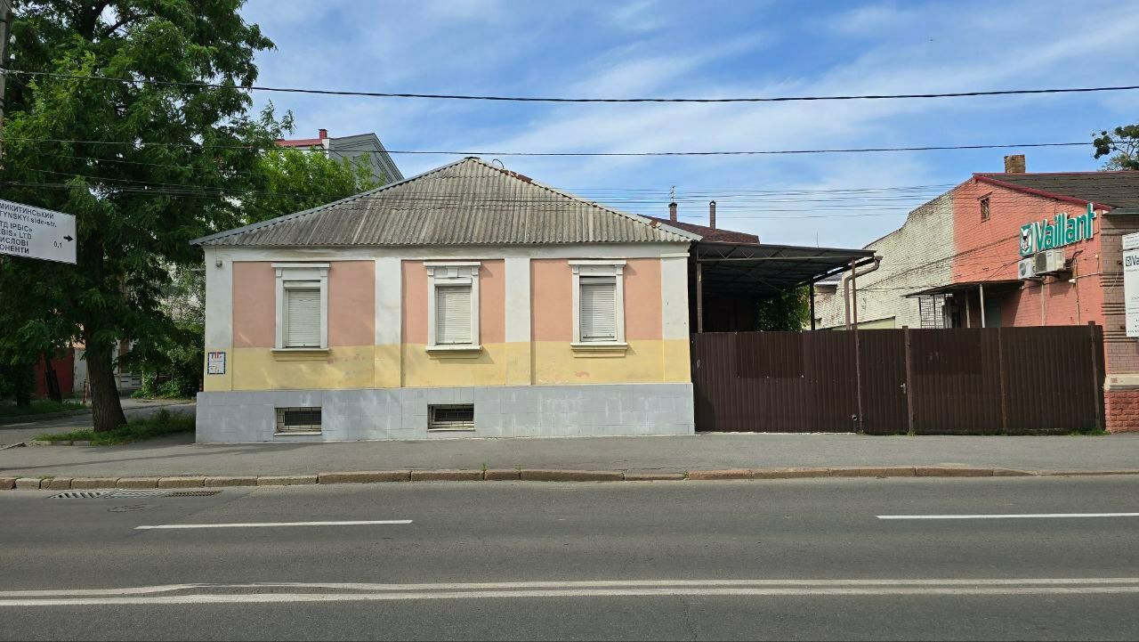 1833820657983229
