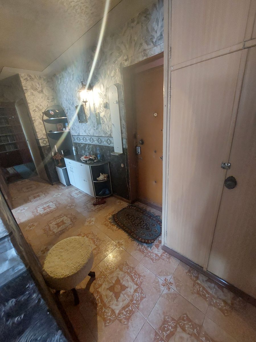 1837727890462229