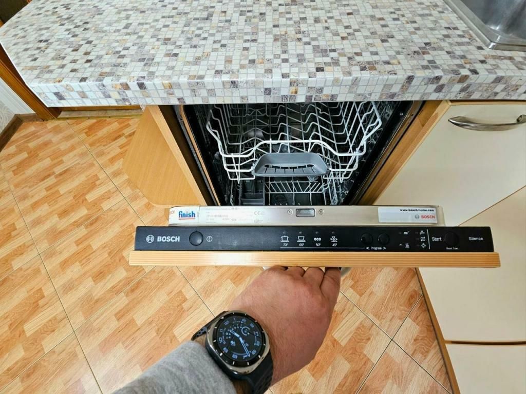 1832554344025023
