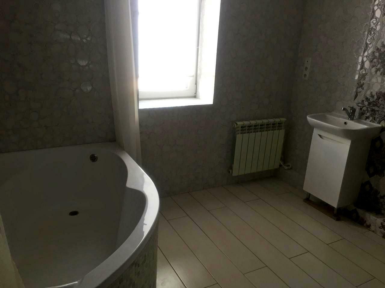 1835663314746023