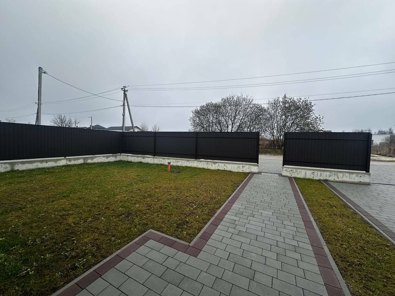 1835936686456233