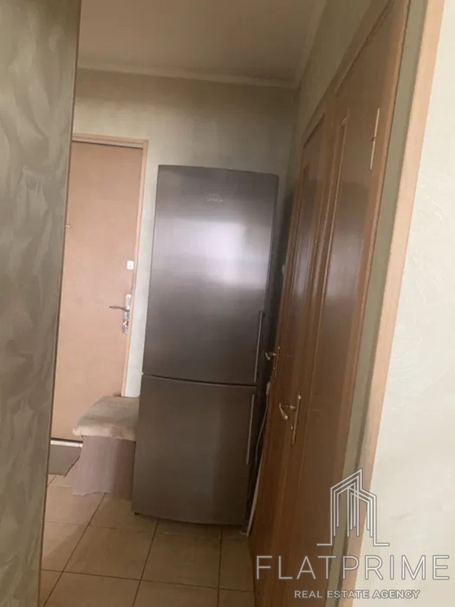 1831997527710234