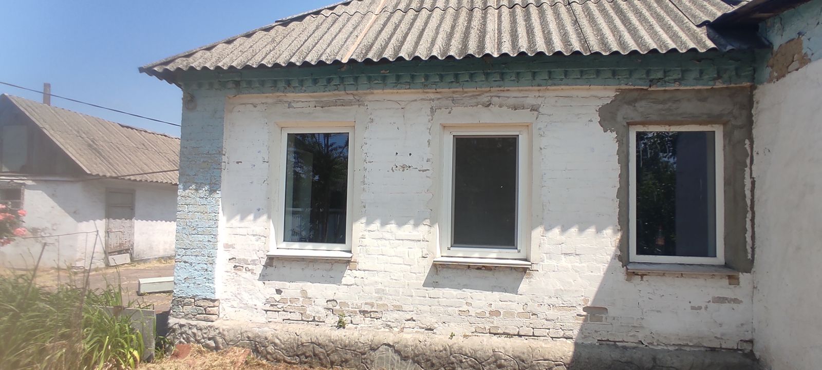1834708573630234