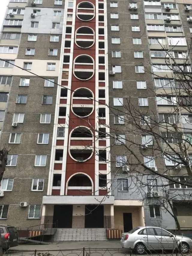 1834455603513236