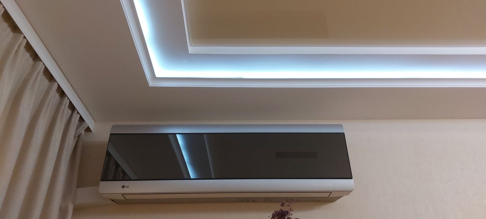 1835086661678236