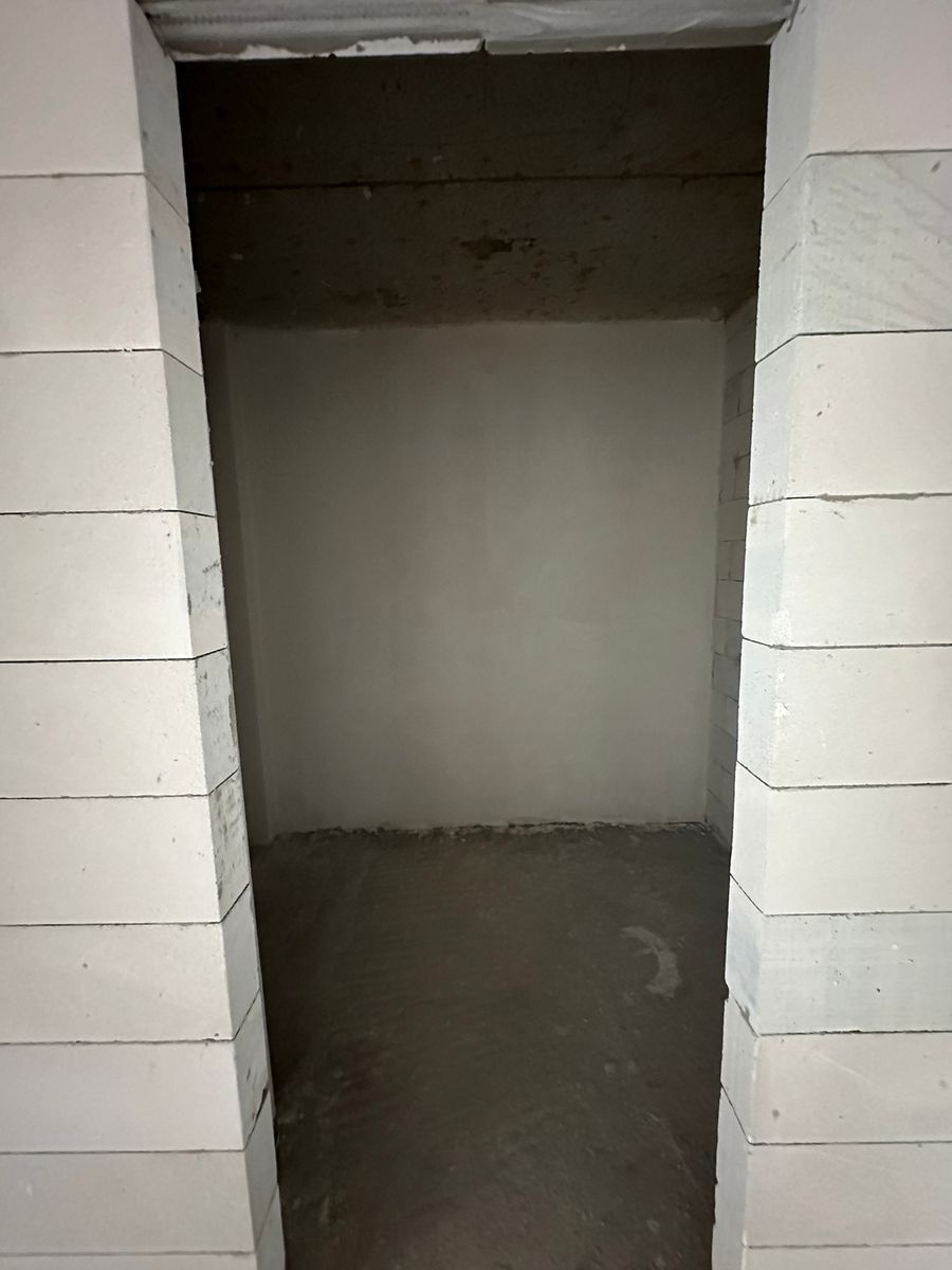 1831566687720237