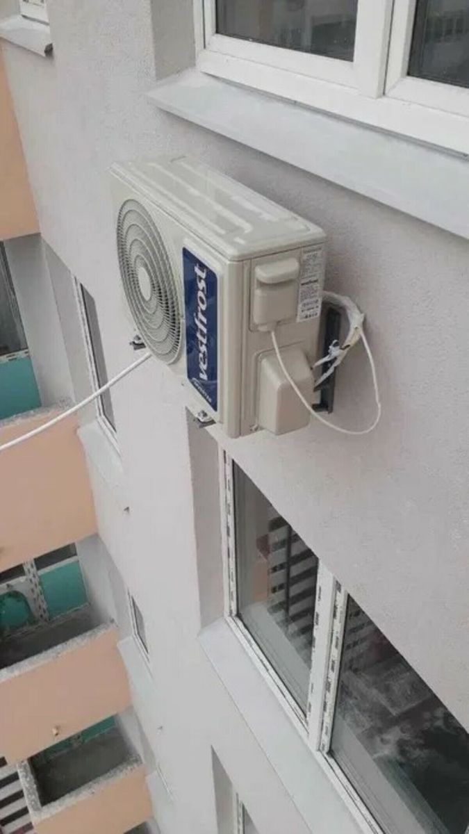 1835812243311237