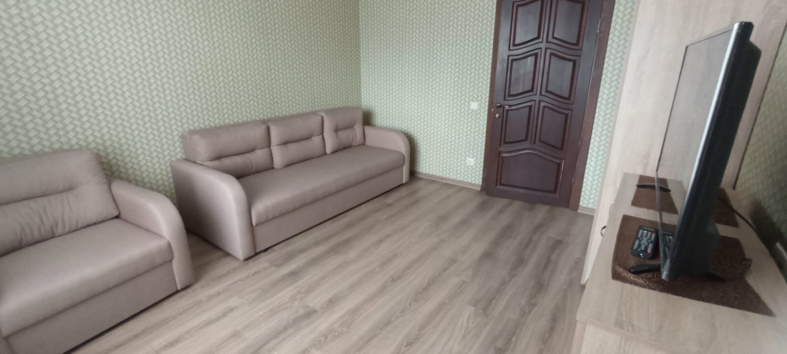 1835018629966239