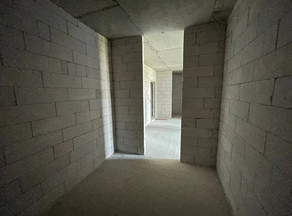 1835364158745239