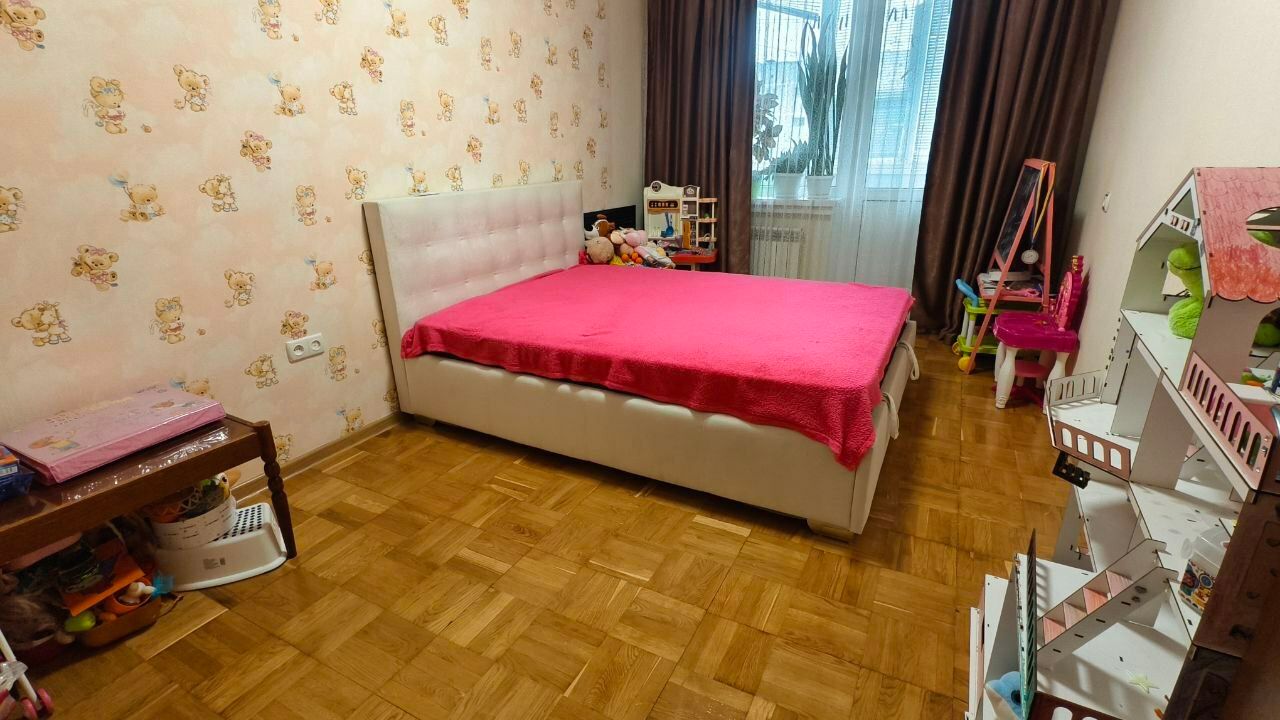 1833939582340240
