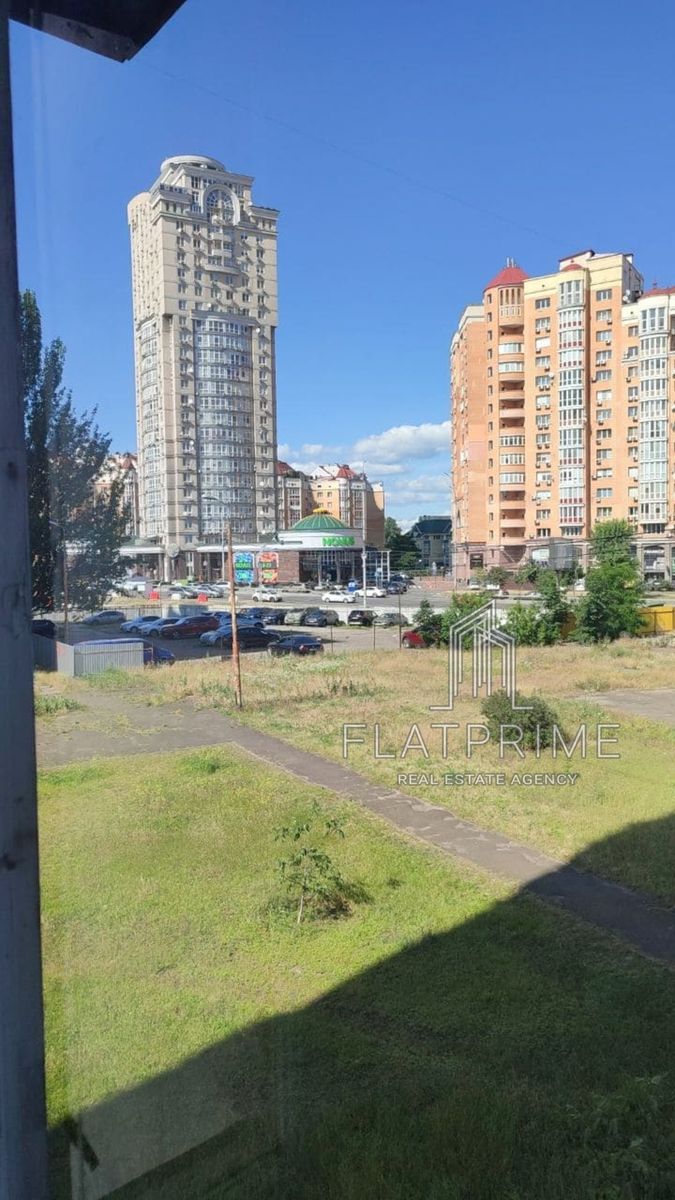 1835813714043240