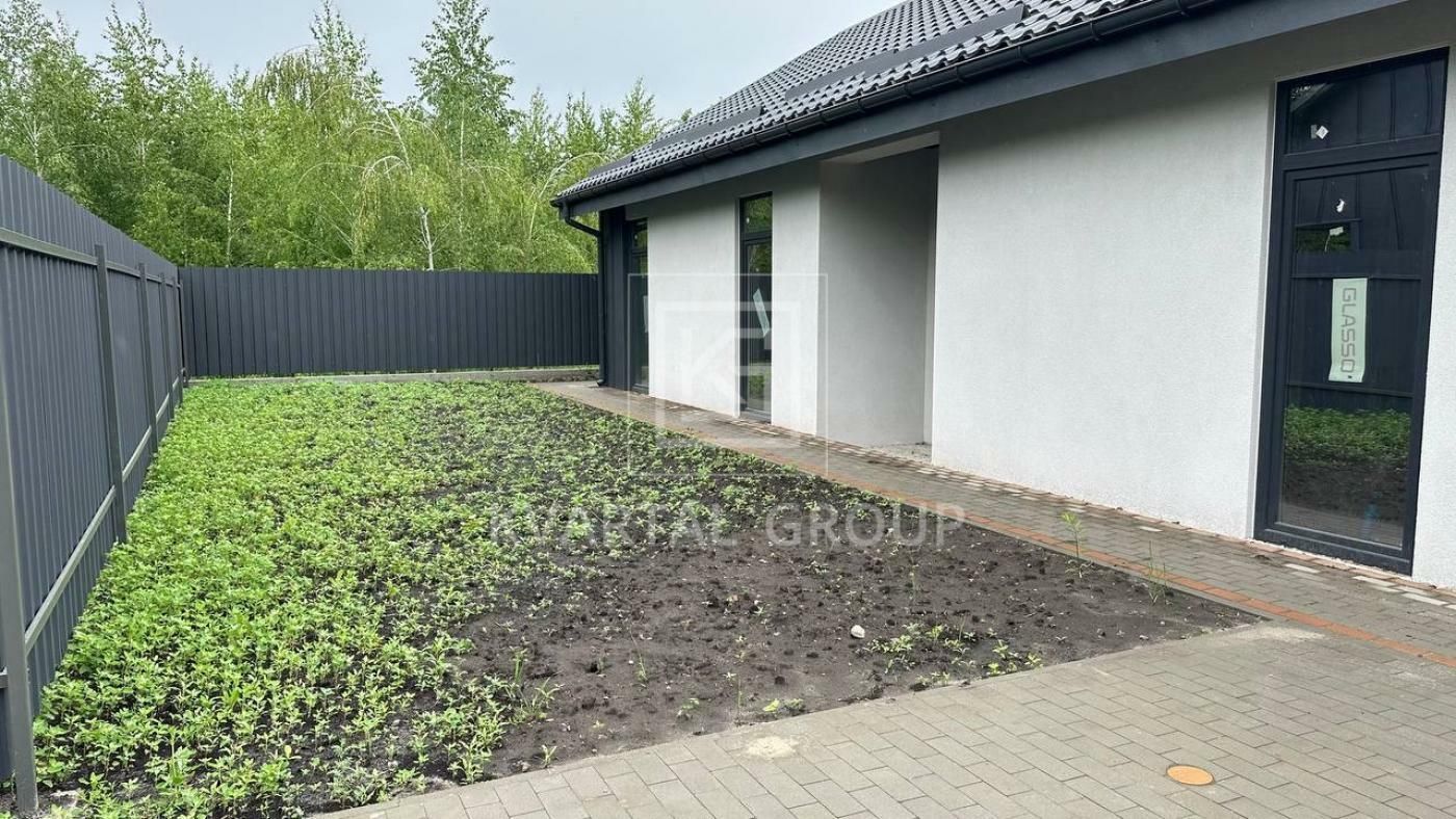 1836835603684240