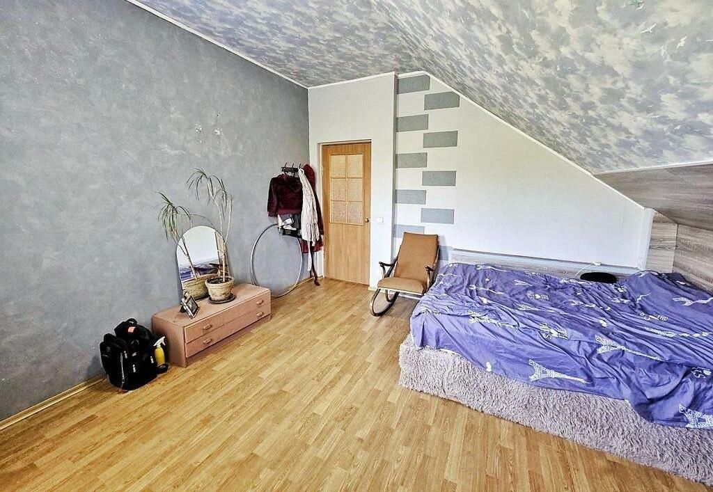 1835463966754241