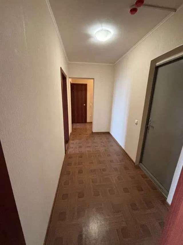 1832906456701244