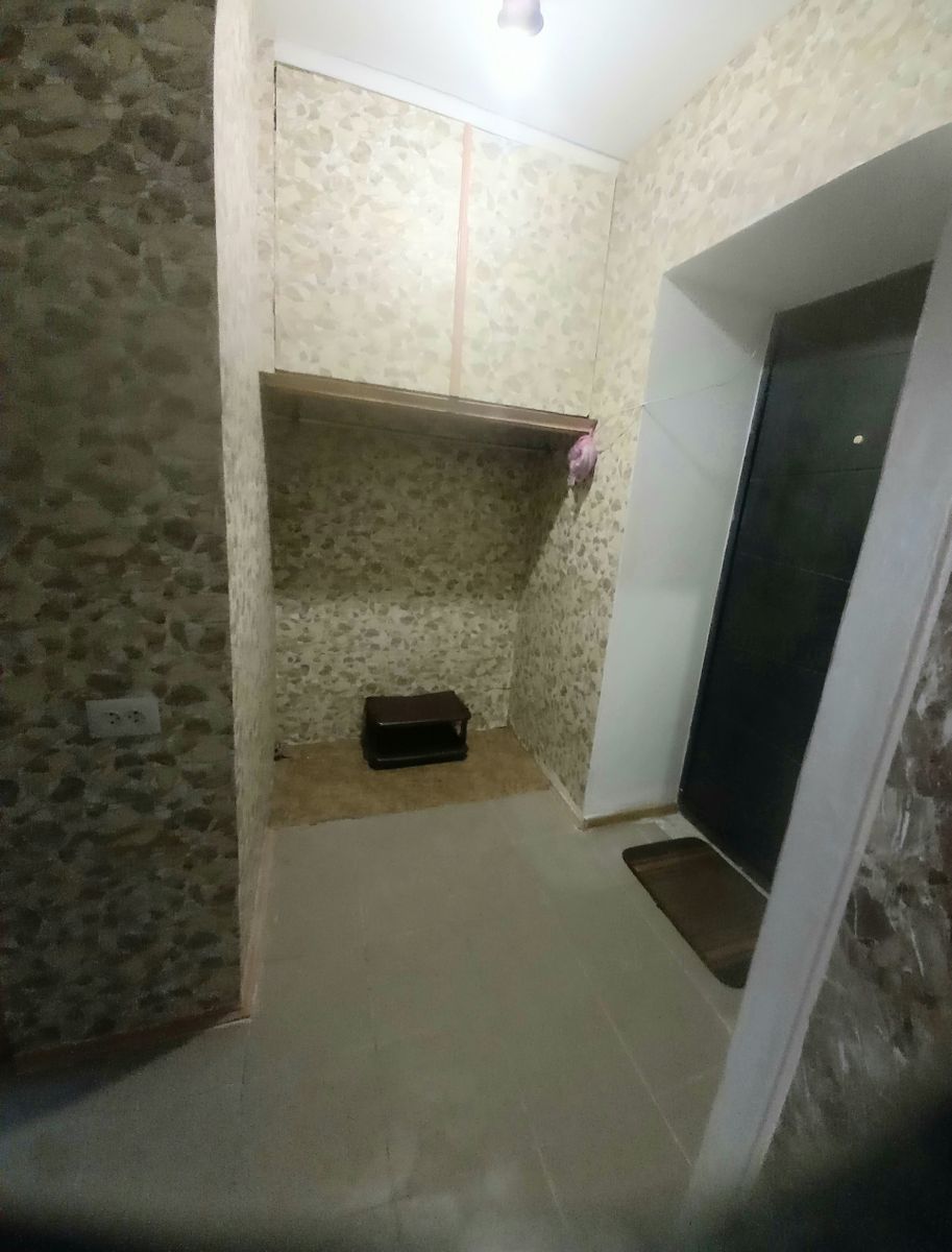 1835156562178244