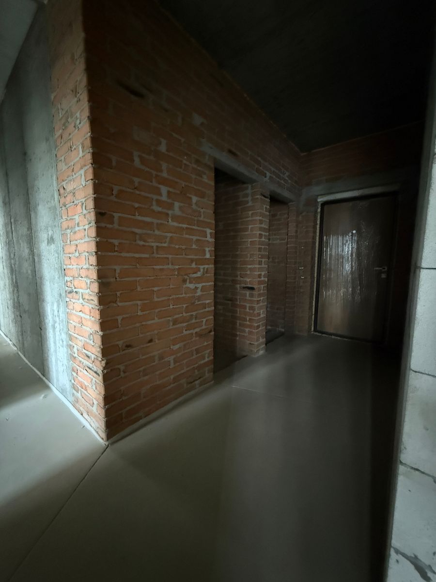 1833907448947246