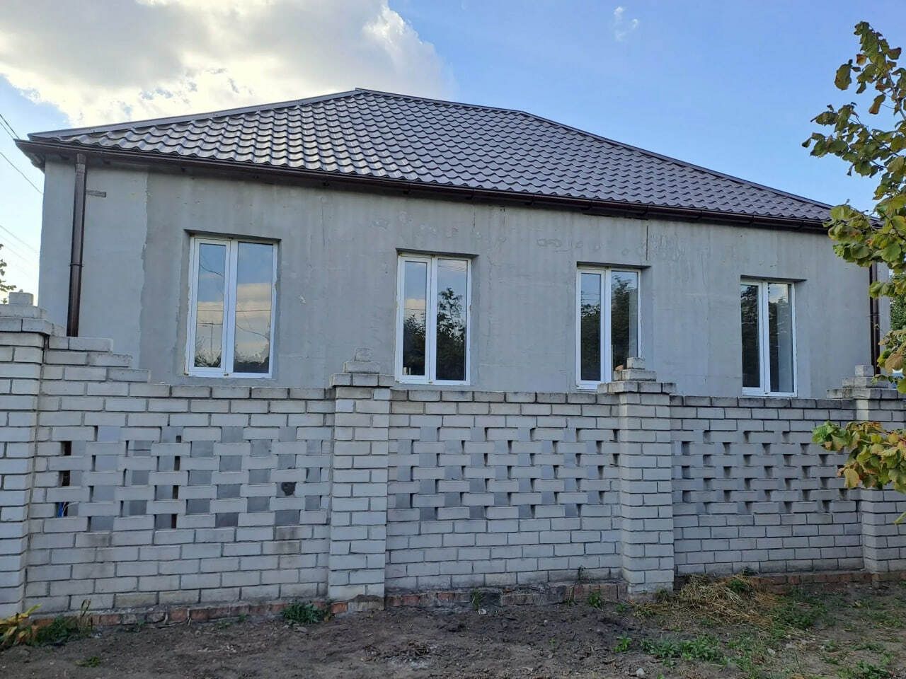 1835450472678246