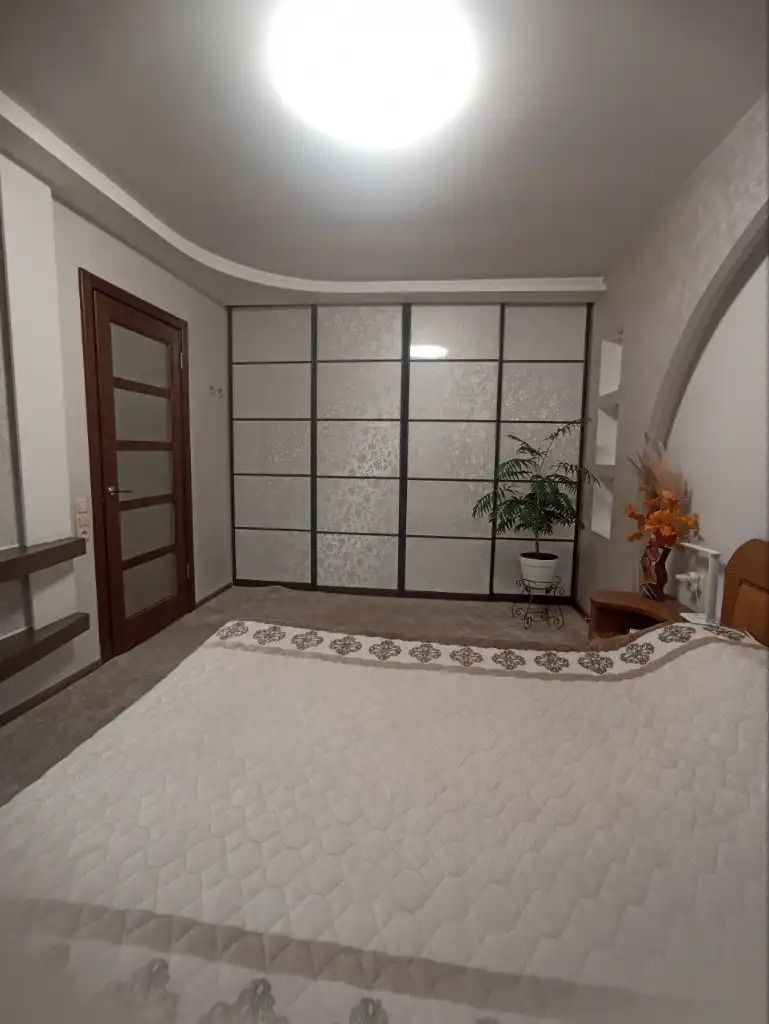 1834067667391247
