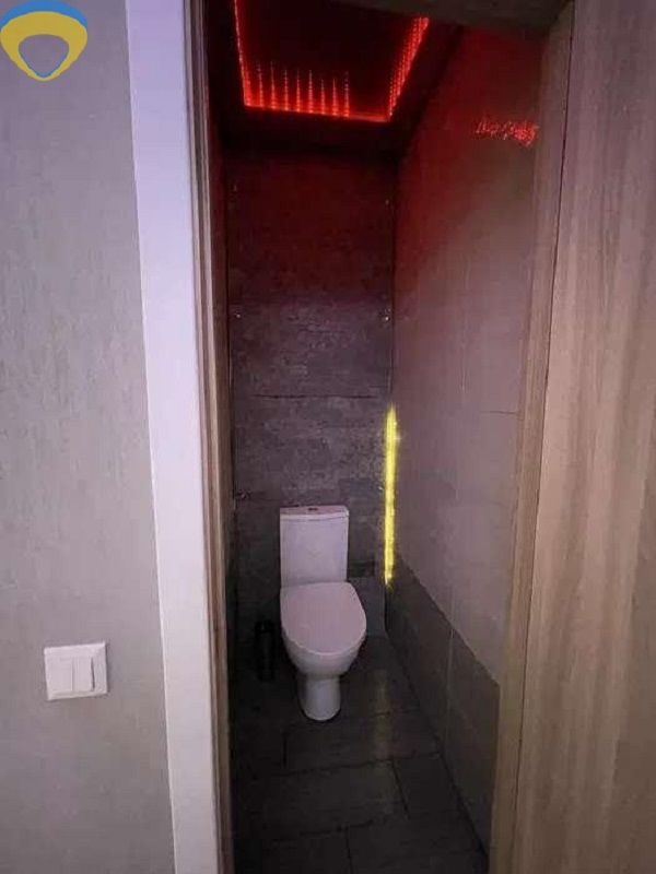 1835712054068248
