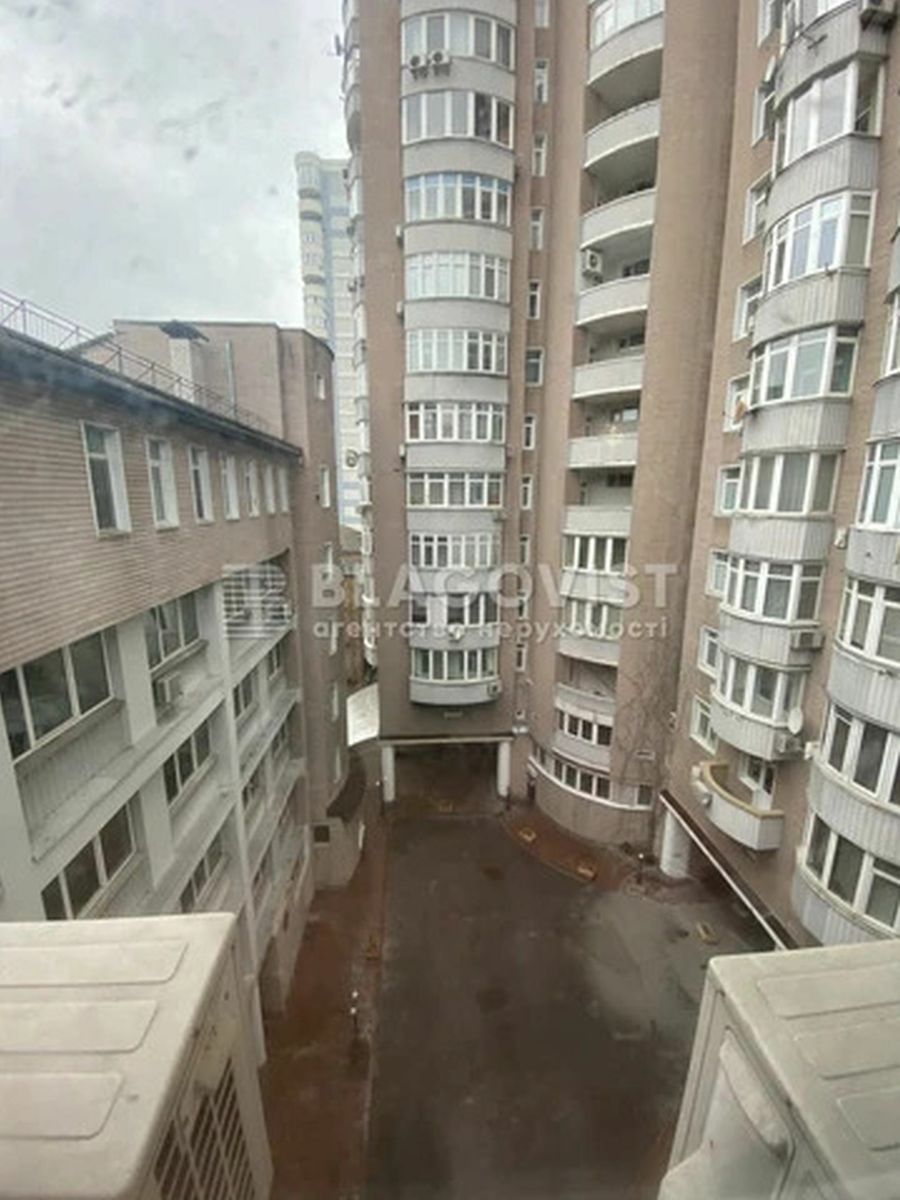 1831643803503025