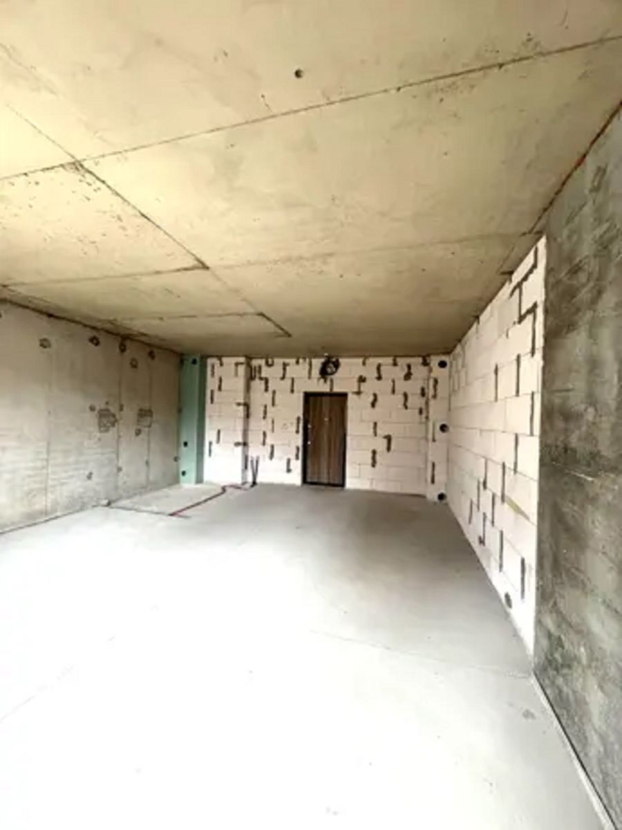 1830767488563250