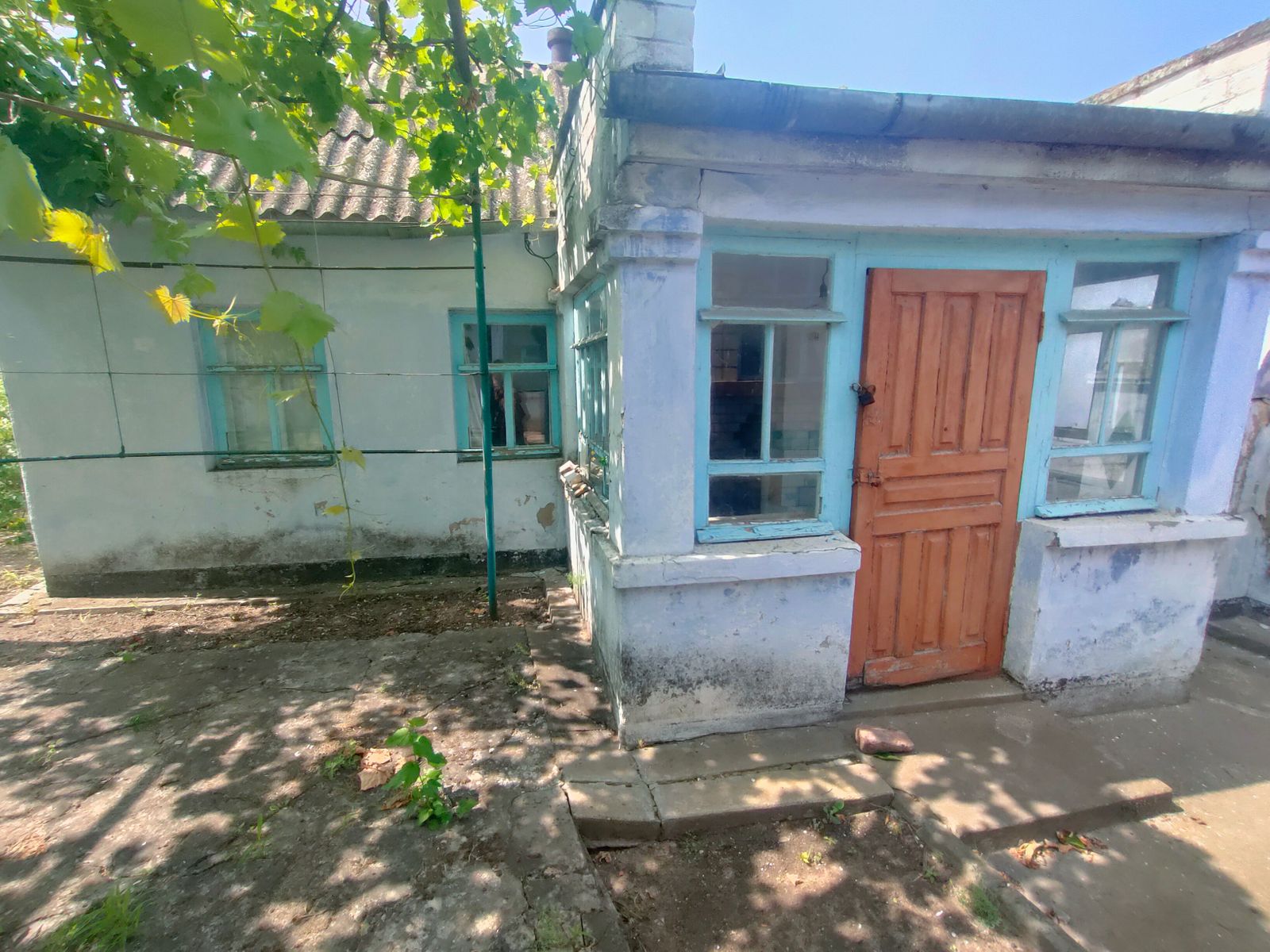 1835283883376250