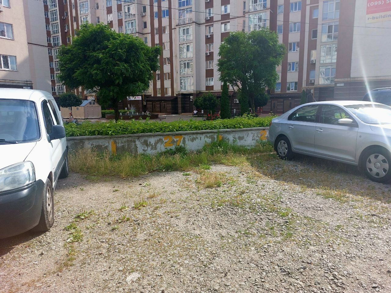 1837085325000251