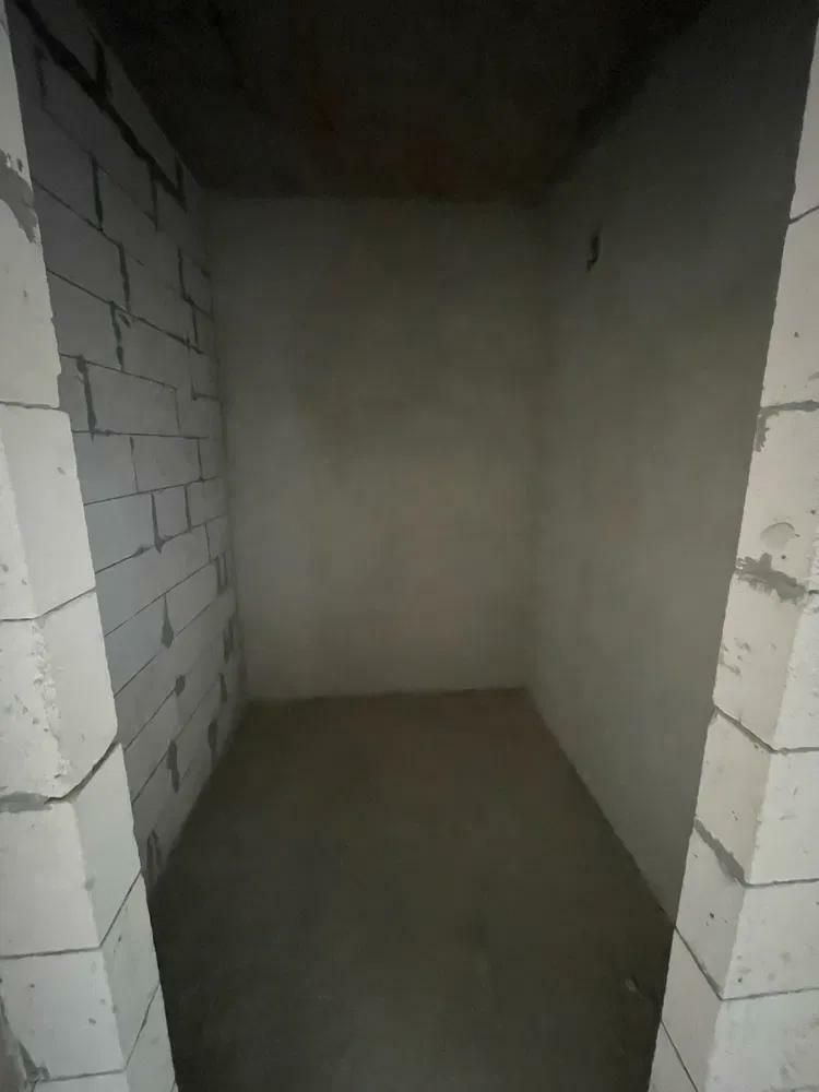 1836707064322252