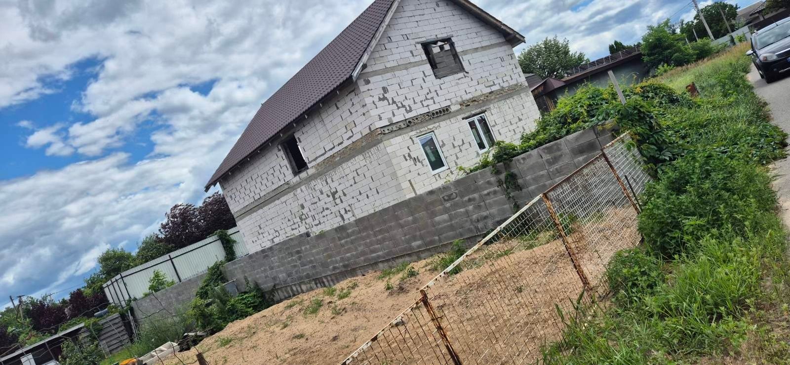 1837166656938252