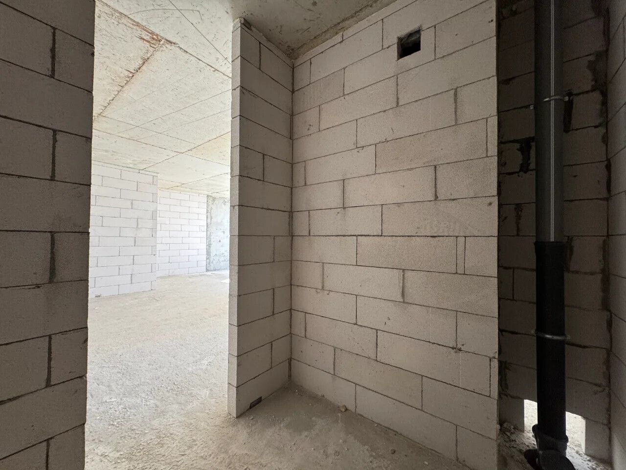 1839598641877252